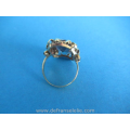 een vintage Hollands 14 karaat gouden tanzaniet ring