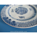 a blue and white Chinese porcelain export plate