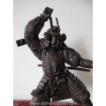een stel grote Japans bronzen krijgers