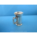 een vintage Hollands zilveren miniatuur maatbeker