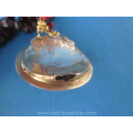 een antiek drie strengs granaat collier met gouden slot