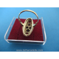 een vintage Hollands 14 karaat geel gouden granaat ring 