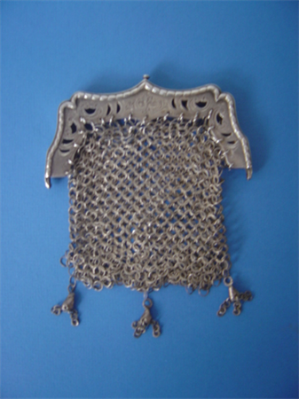  an antique Dutch silver purse Pauw