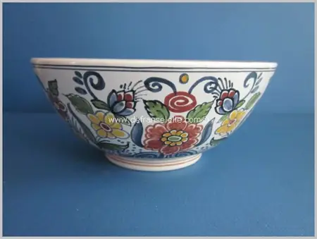 an earthenware hand painted Altena & Krooyenga bowl