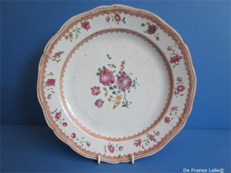 an 18th century Chinese famille rose porcelain plate