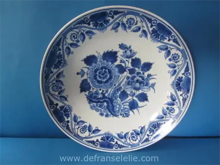 an earthenware Porceleyne Fles plate