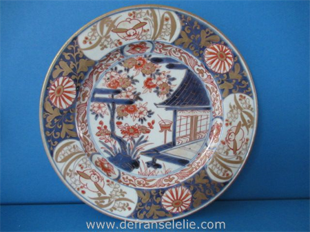 an antique Japanese imari porcelain plate, Genroku period