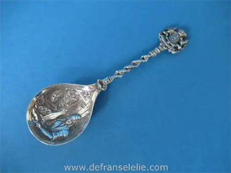 a vintage Dutch silver sugar spoon 