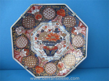 an 18th century Japanese octogonal imari porcelain plate