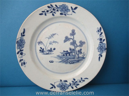  an antique Chinese blue and white porcelain plate